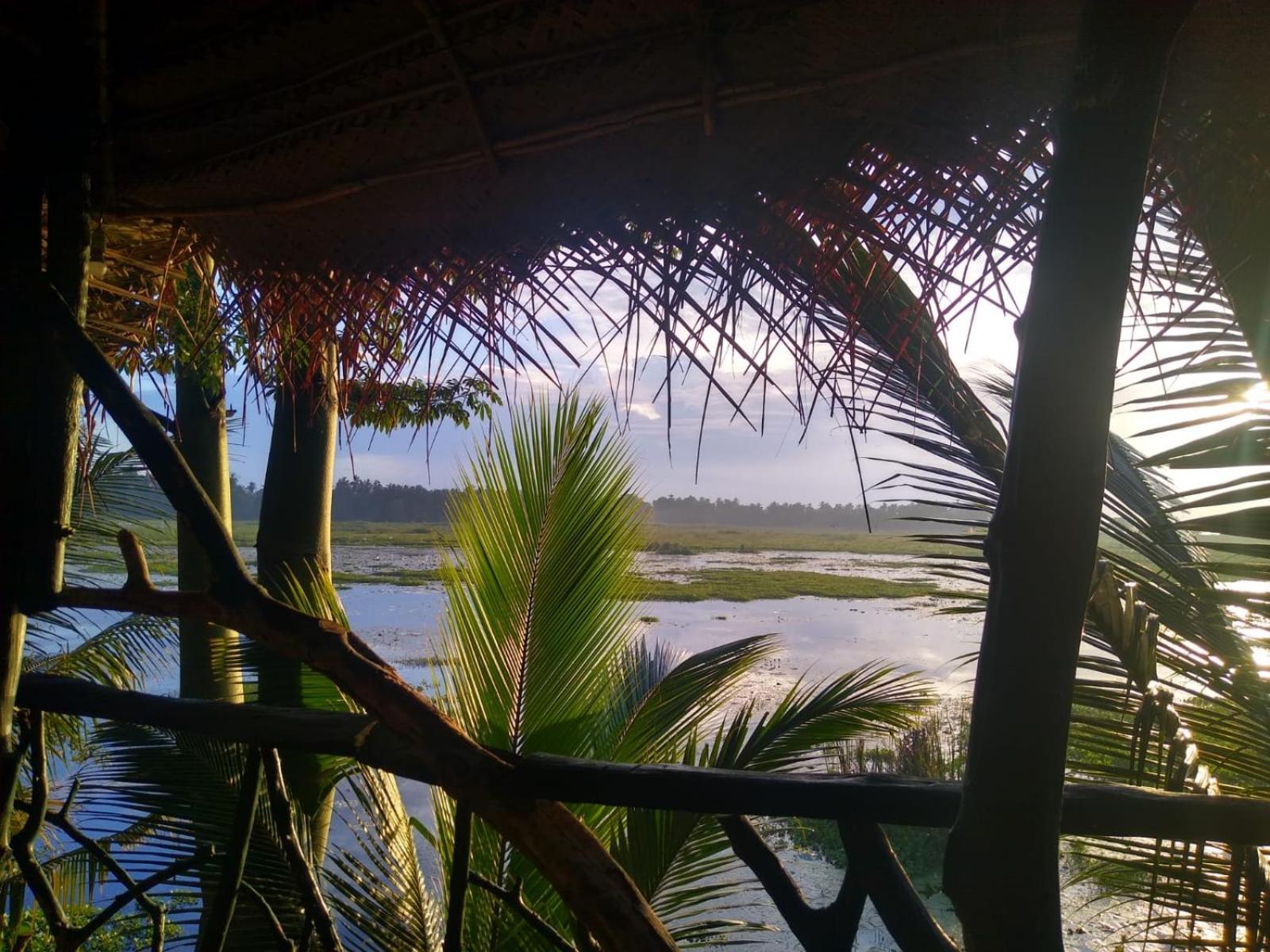 טיסמהרמה Lake Face Cabana מראה חיצוני תמונה